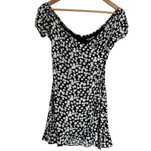 Kittenish dress Black White Floral Pront XS NEW lined faux wrap short sleeve
